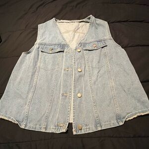 NWOT Women’s Light Blue Denim Vest